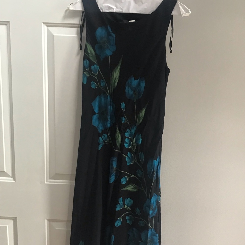 Black flower print dress